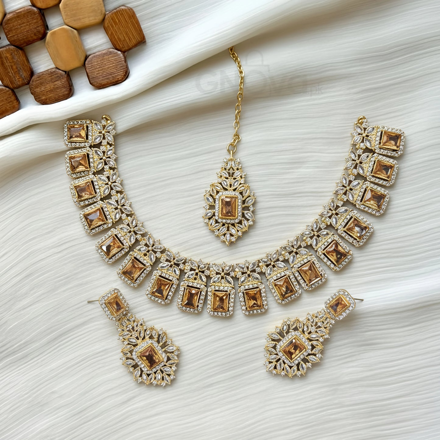 Luxury Stone-Worked Choker Set