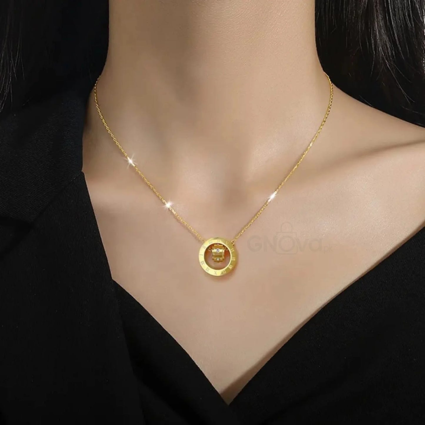 Roman Rotating Pendant Necklace