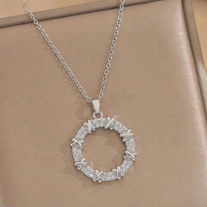 Elegant Crystal Circle Pendant Necklace – Premium Stainless Steel