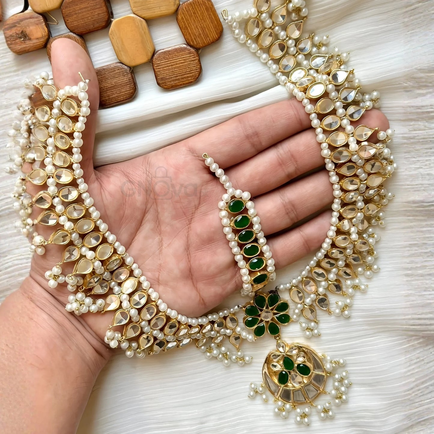 Classic Kundan Matha Patti