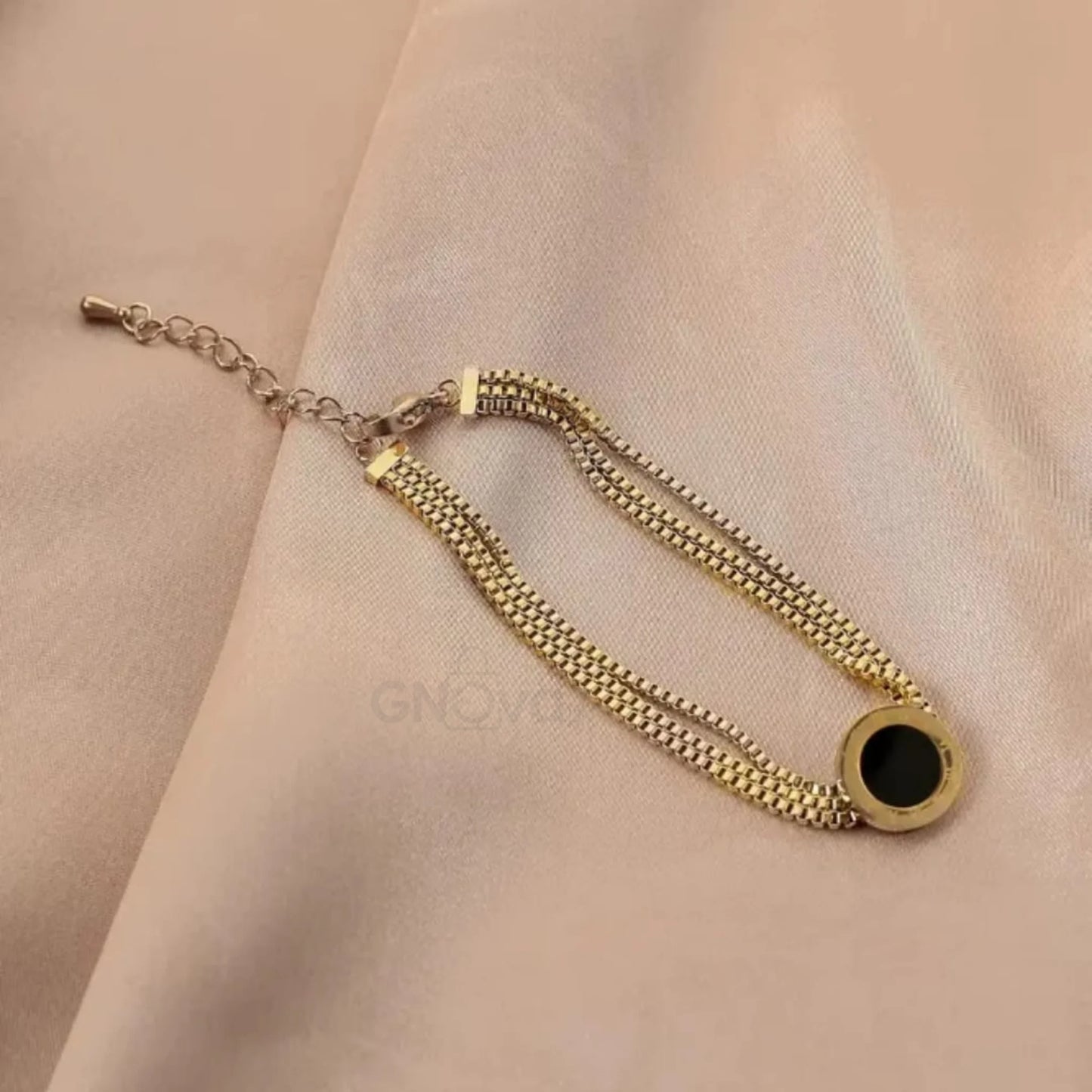 Elegant Round Charm Bracelet – Stainless Steel Adjustable Chain