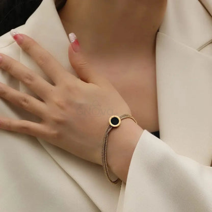 Elegant Round Charm Bracelet – Stainless Steel Adjustable Chain