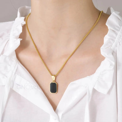 Classic Box Pendant Chain – Minimal Everyday Necklace