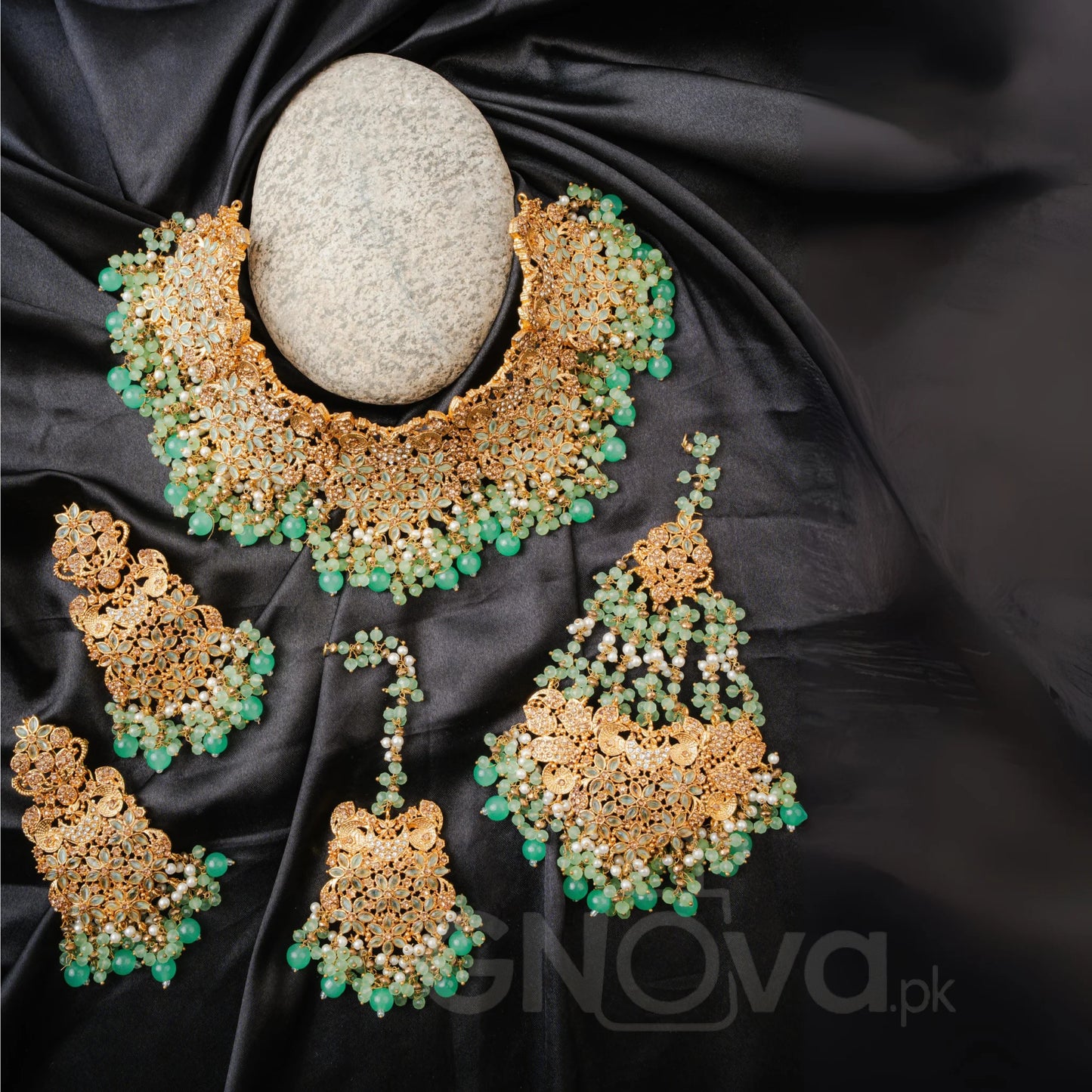 Luxury Bridal Choker Set – 4 Piece Traditional Jewelry Collection