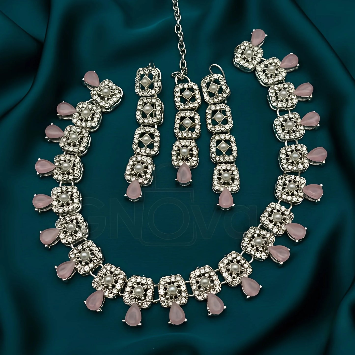 Sparkling Drop Zircon Set – 4-Piece Glamorous Party & Daily Wear