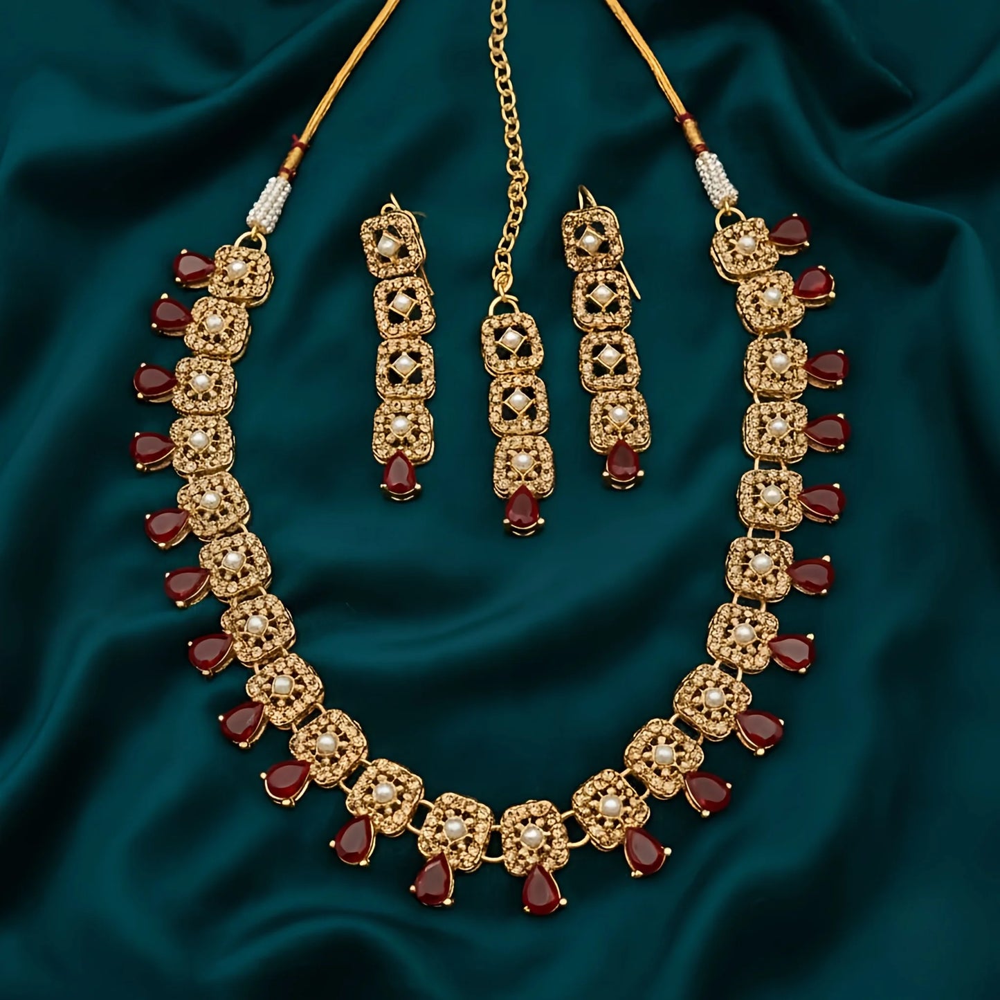 Sparkling Drop Zircon Set – 4-Piece Glamorous Party & Daily Wear