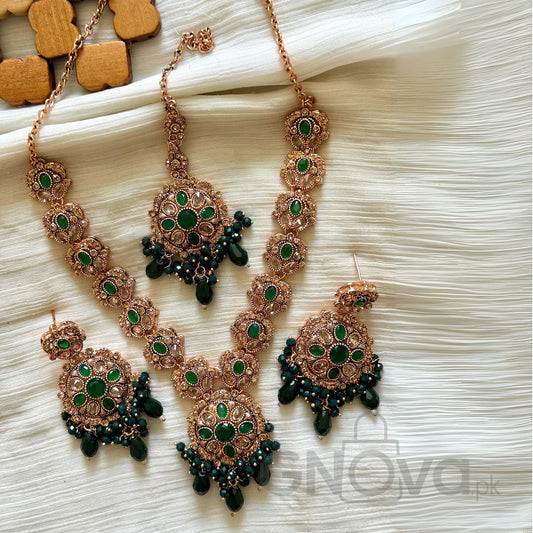 Traditional Necklace & Earrings Set – Elegant Handcrafted Jewelry