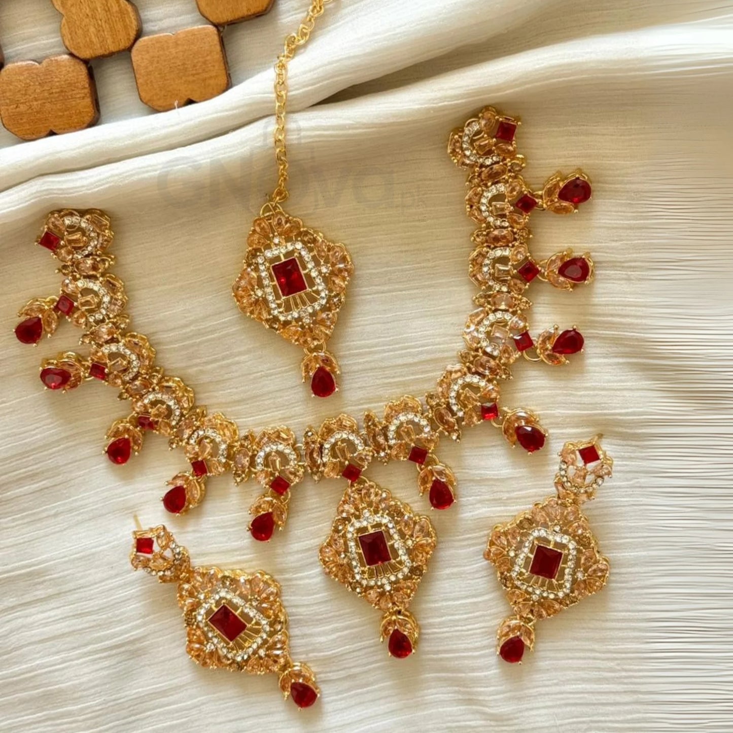 Luxury Crystal Choker Set with Earrings & Maang Tikka