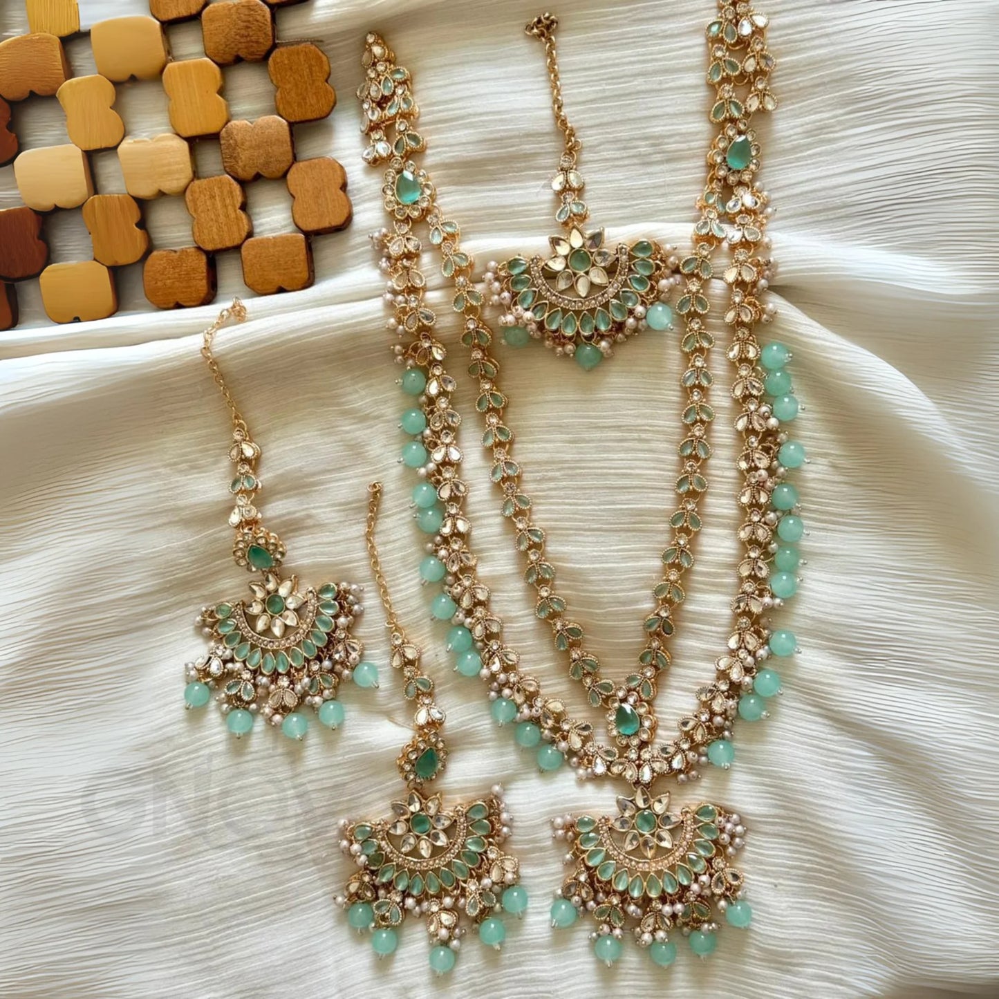 Royal Kundan Beads Jewelry Set – Elegant Bridal Collection