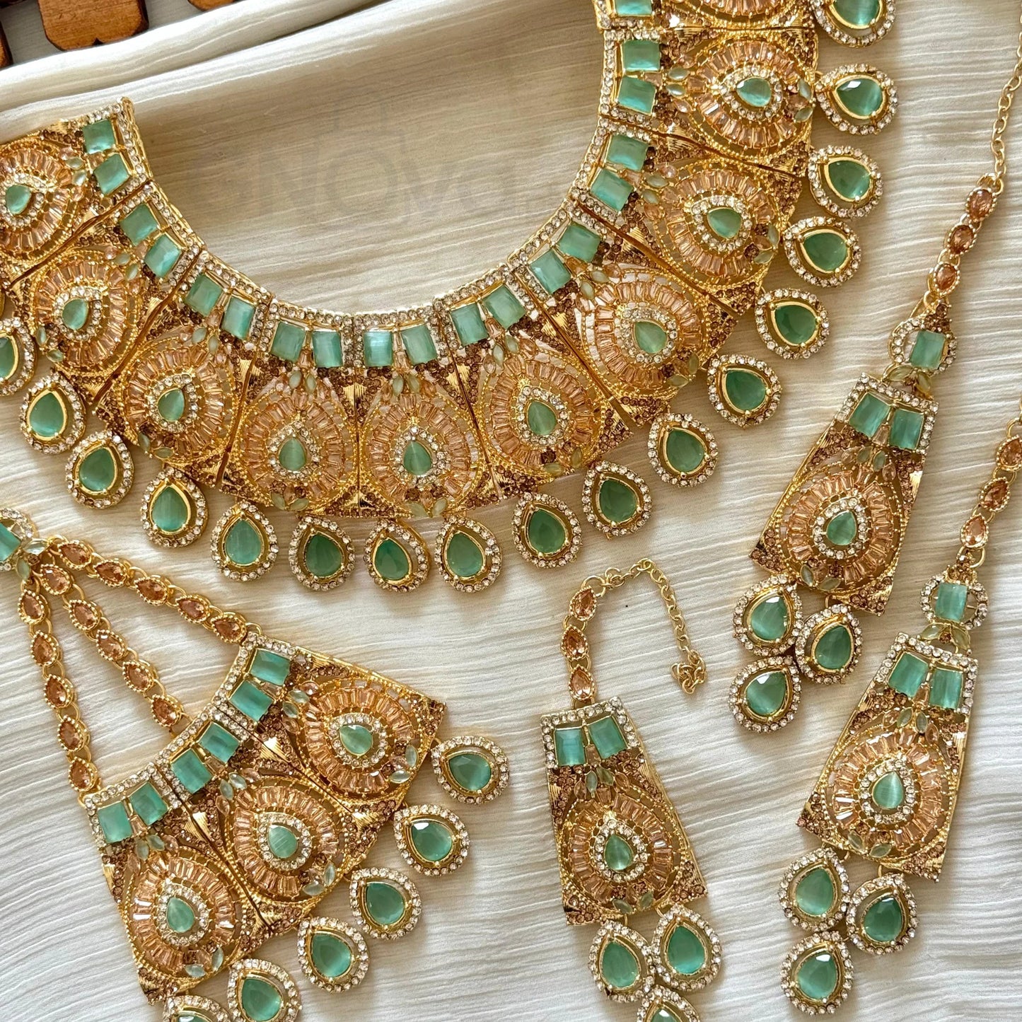 Royal Kundan Bridal Jewelry Set