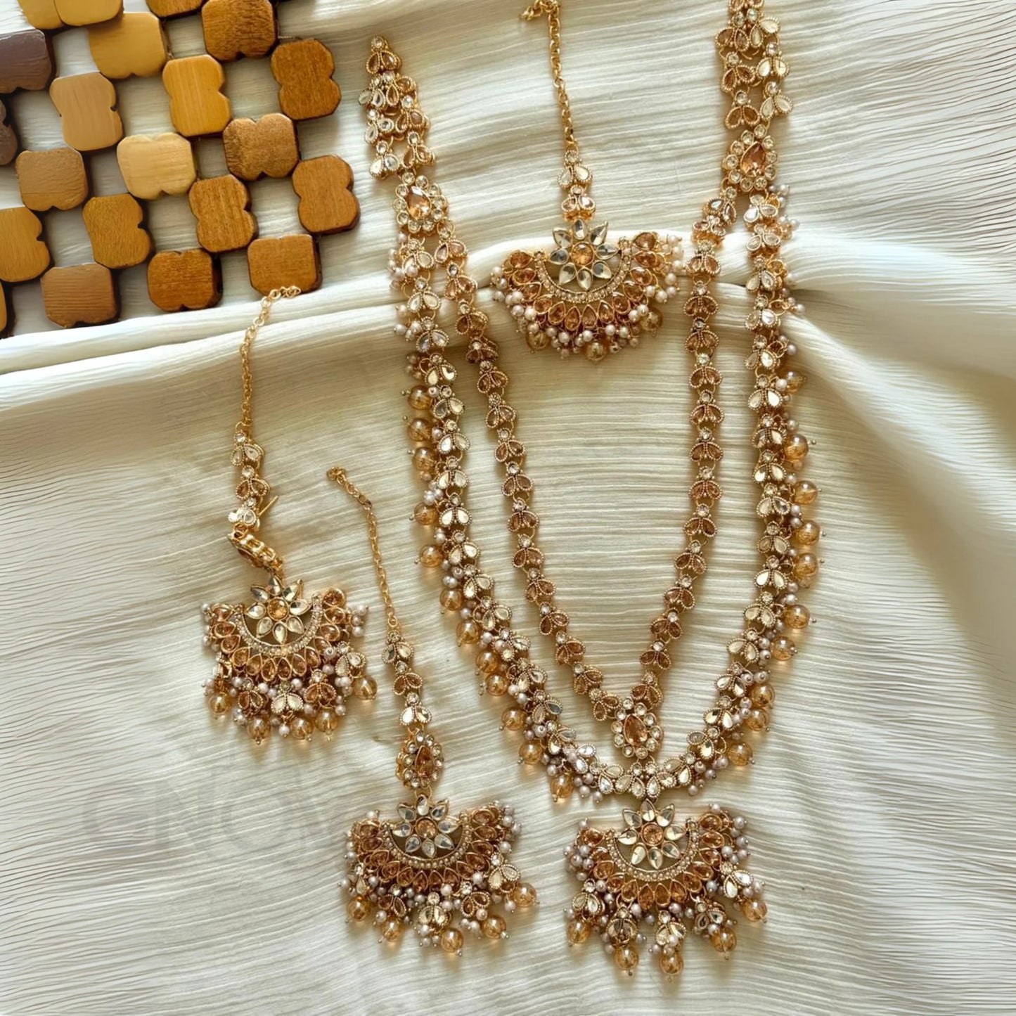 Royal Kundan Beads Jewelry Set – Elegant Bridal Collection
